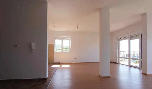 Wohnungen in einem Mehrfamilienhaus in Sutomore — photo 12